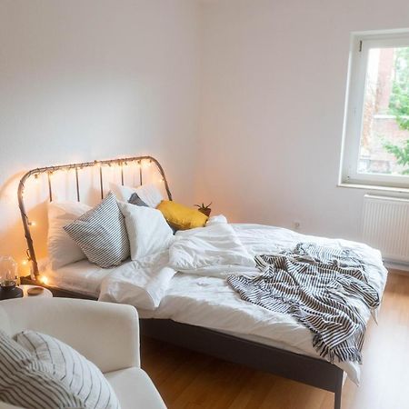 Grosse 3 Zimmer Wohnung Mit Netflix In Zentraler Lage Erfurt Exterior photo